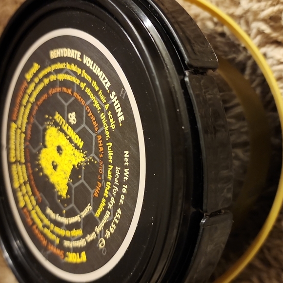 New Tweakd by Nature  HoneyLux Super-Size Cleansing Volumizing Scrub - Picture 3 of 3